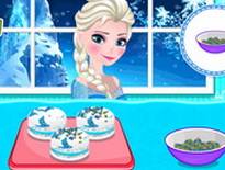 Elsa làm bánh hạnh nhân